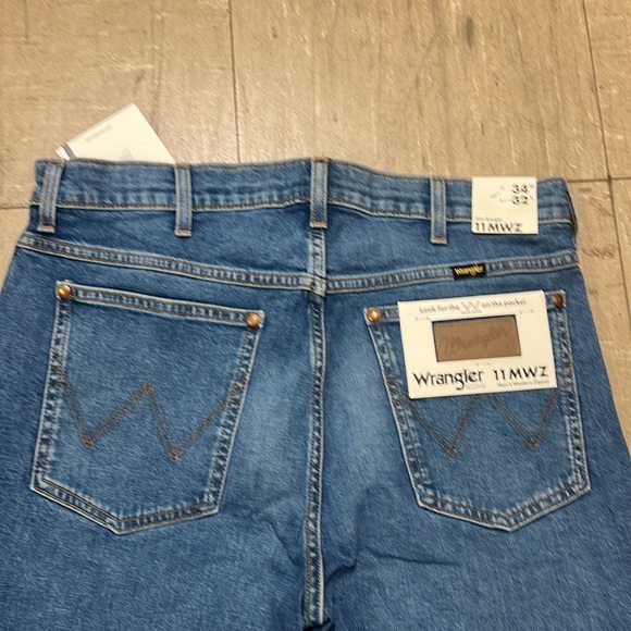 Wrangler Icons Jeans Slim Straight Faded Blue NWT Various Sizes - Picture 6 of 10